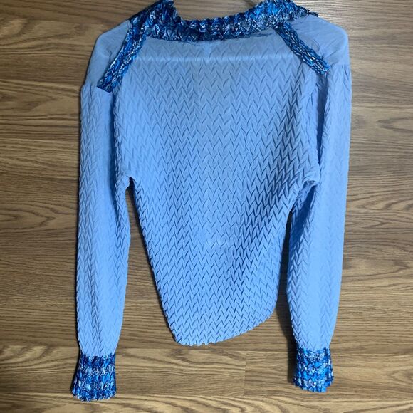 Vintage Caché Blue Crinkle Long Sleeve V-Neck Top Y2K Stretch Size S - Picture 3 of 8